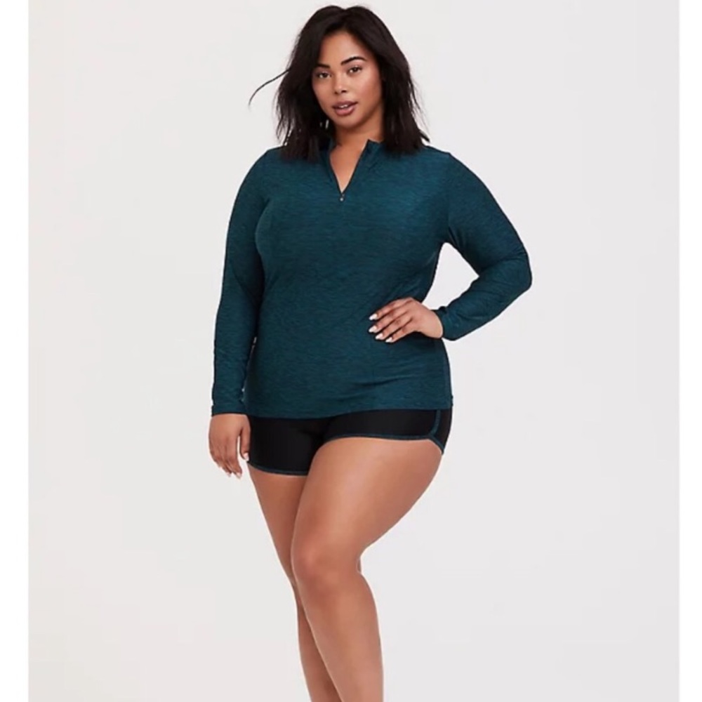 New! Torrid size 2 Set Swim Bathing Rash Guard